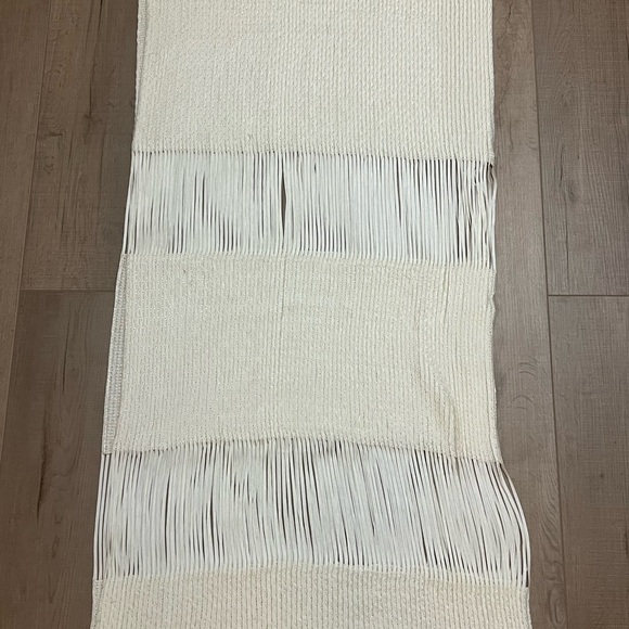 Pepa Pombo Handmade Women's Scarf - Picture 4 of 7